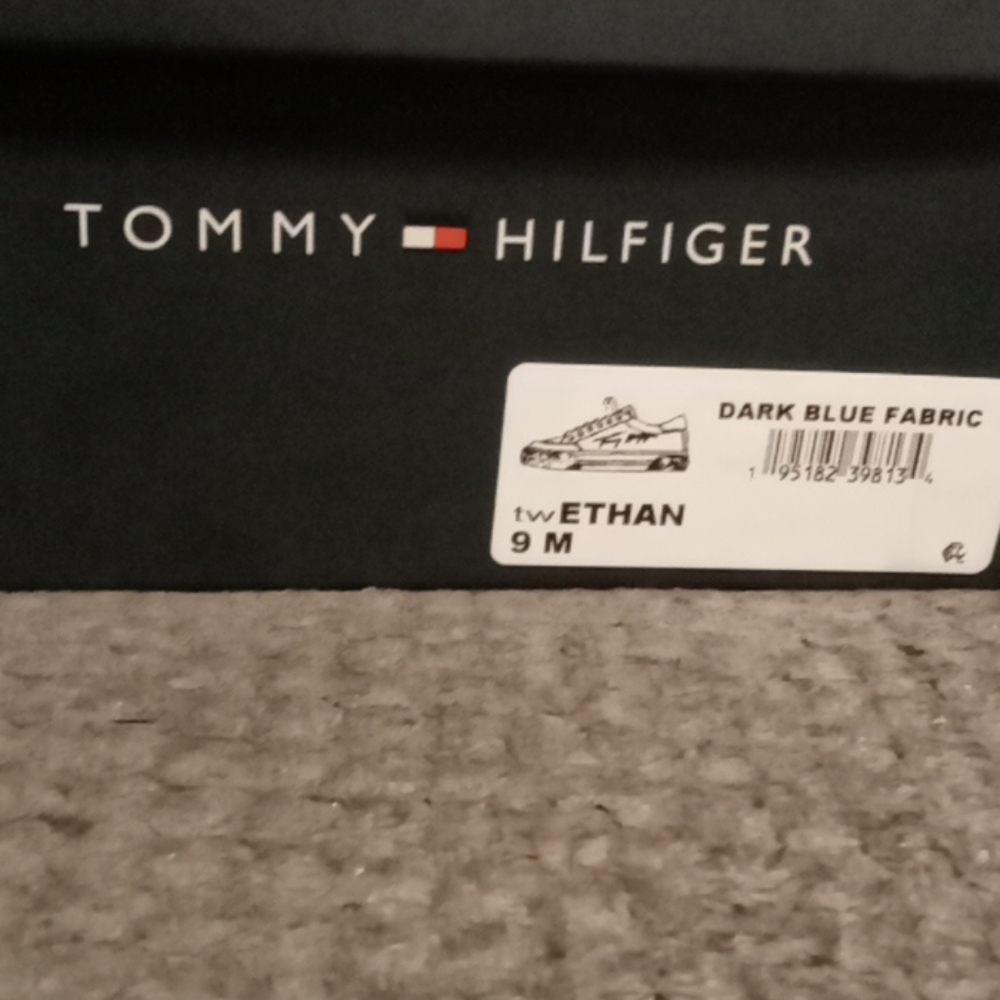 Shoes - Picture 5 of 5